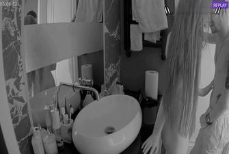 Reallifecam - Elli and guest sex cheating on Sayn in bathroom 20 12 2025