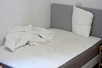 Reallifecam - Zara get horny and have hot dildo pussy play 05 06 2026