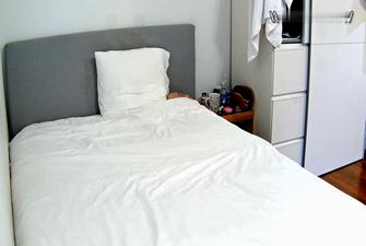 Reallifecam - Zara have dildo pussy play in bedroom 26 05,2026