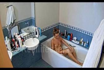 Reallifecam - Elvina Shaves Her Hot Pussy Bathroom ,13 06 2026